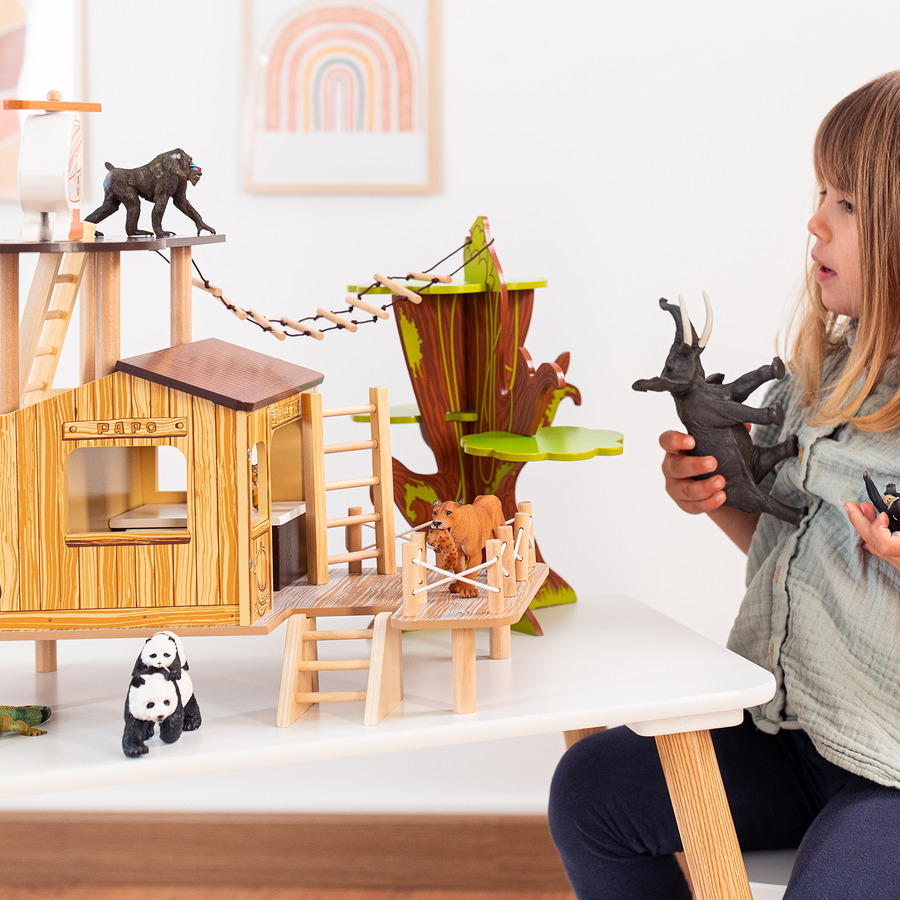 L'hôpital de la brousse + 2 figurines offertes